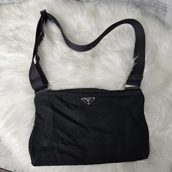 PRADA Vintage Black Tessuto Messenger Cross BodyBag - Picture 4 of 11